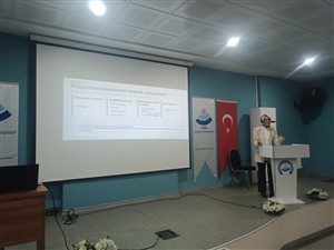 Eğitim Fakültesi Öğrencilerine Yönelik TÜBİTAK 2209-A/B Bilgilendirme Eğitimi Gerçekleştirildi