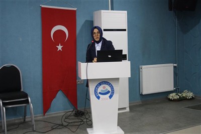 Eğitim Fakültesinde TÜBİTAK 2209 Öğrenci Araştırma Projeleri Bilgilendirme Toplantısı Gerçekleştirildi